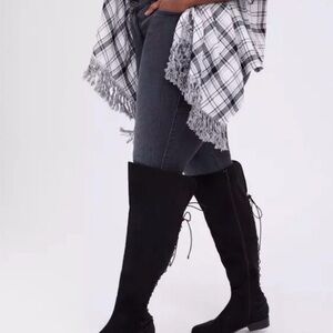 NEW Black Knee-High Lace-Up Boots for Women